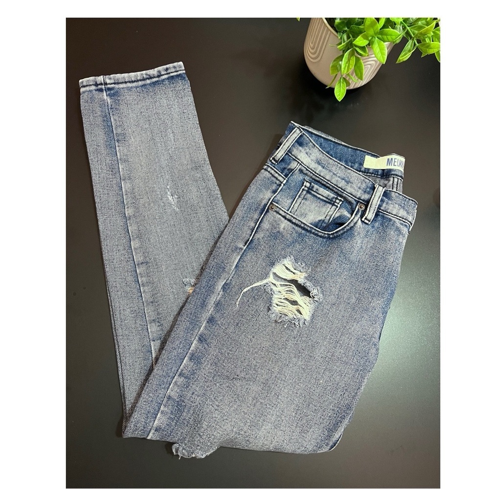 Brandy Melville Distressed High Rise Jeans size 26 EUC